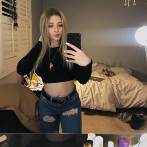 Meet your Posher, Kayla